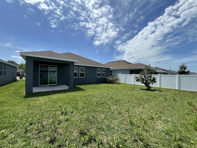 Building Photo - 12119 Ledbury Commons Dr