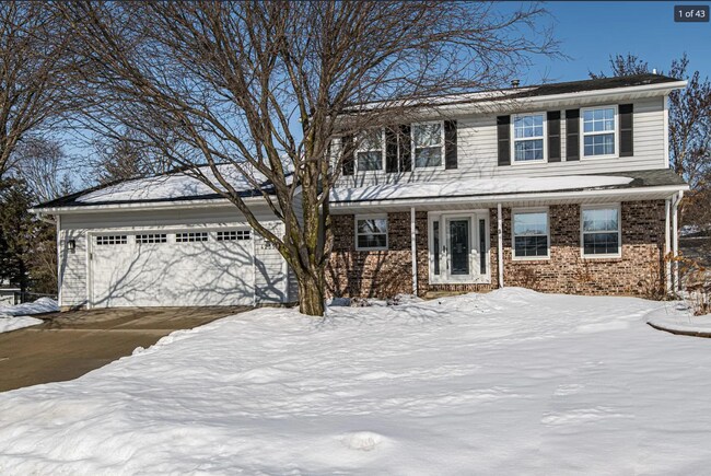 Building Photo - 4235 Stoneham Ln NW