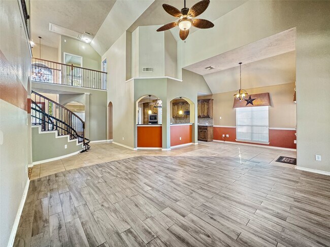 Building Photo - 25619 Canyon Crossing Dr