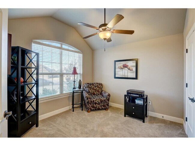 Building Photo - 4 Bedrooms/3Car/Storm Shelter-In Edmond Schools-Community Pool