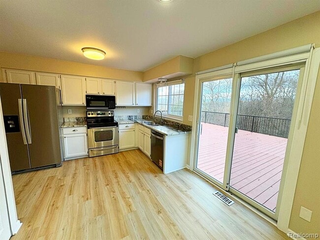 Building Photo - 19479 Scenic Harbour Dr