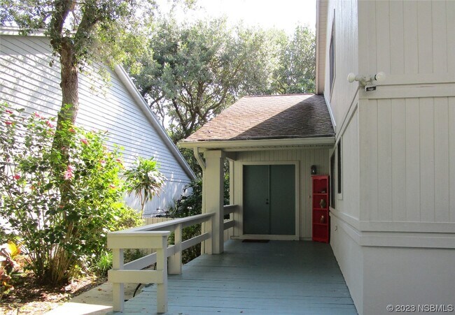 Building Photo - 4303 Gull Cove