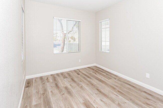 Building Photo - 4028 Oliver Sagebrush Dr