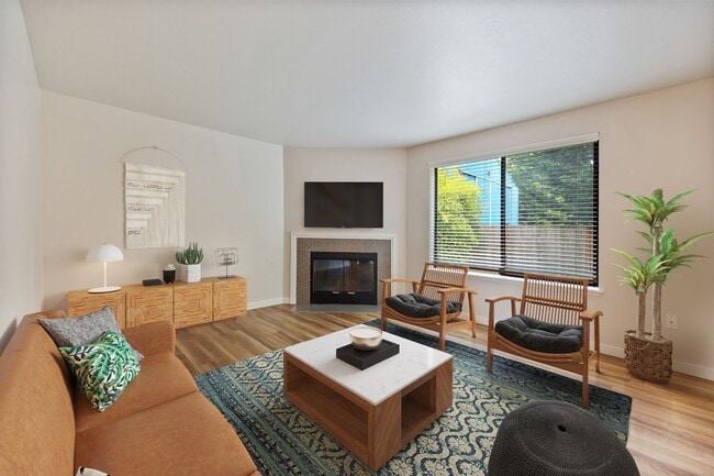 Building Photo - Cascade Court Apartments