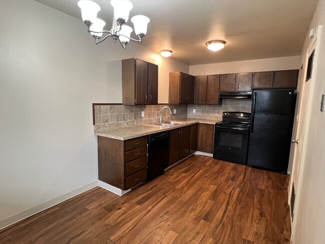 Building Photo - Madison Grove Apartments