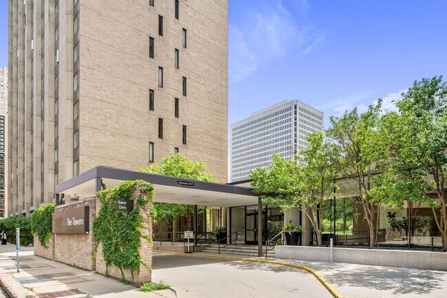 Building Photo - 19 S 1st St