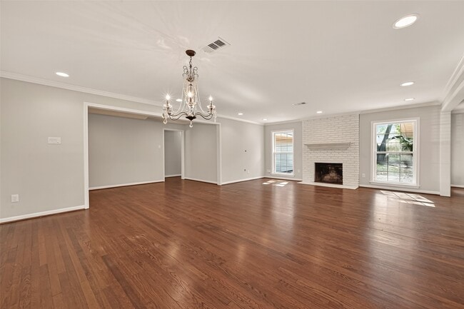 Building Photo - 5215 Stillbrooke Dr