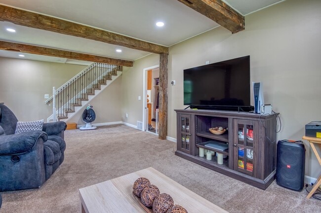 Building Photo - 770 Dalton Rd