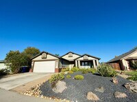 Building Photo - Lovely Galt Home
