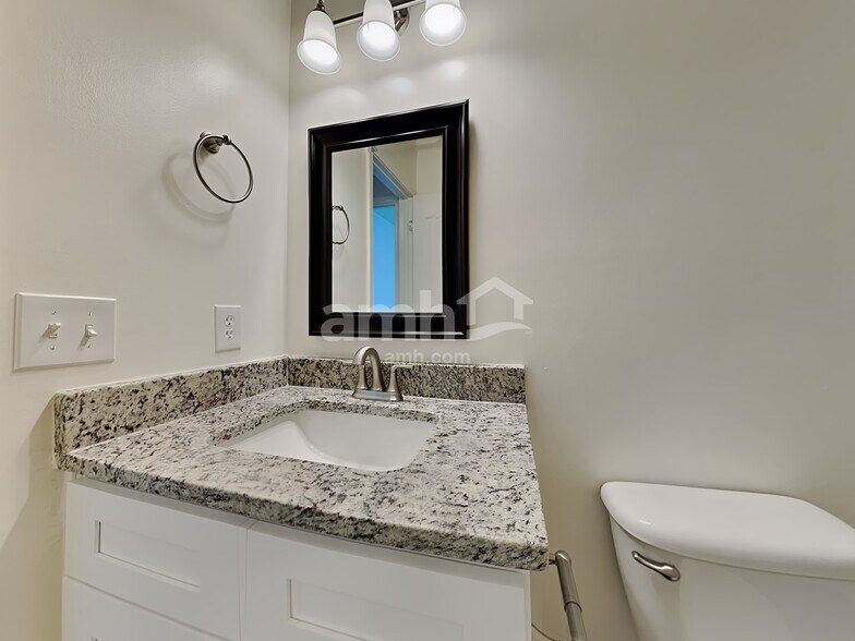 Building Photo - 248 Applehill Way