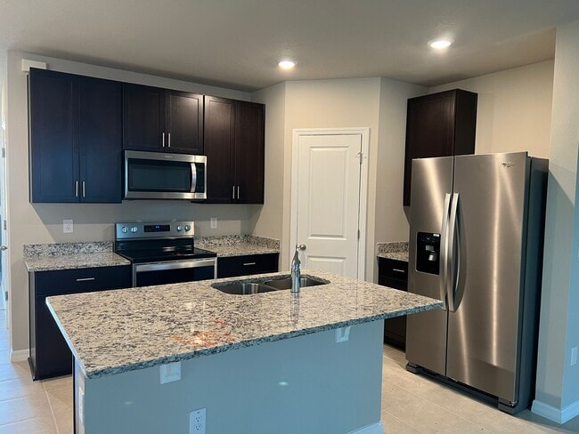 Building Photo - 2768 Scarlet Bay Pl