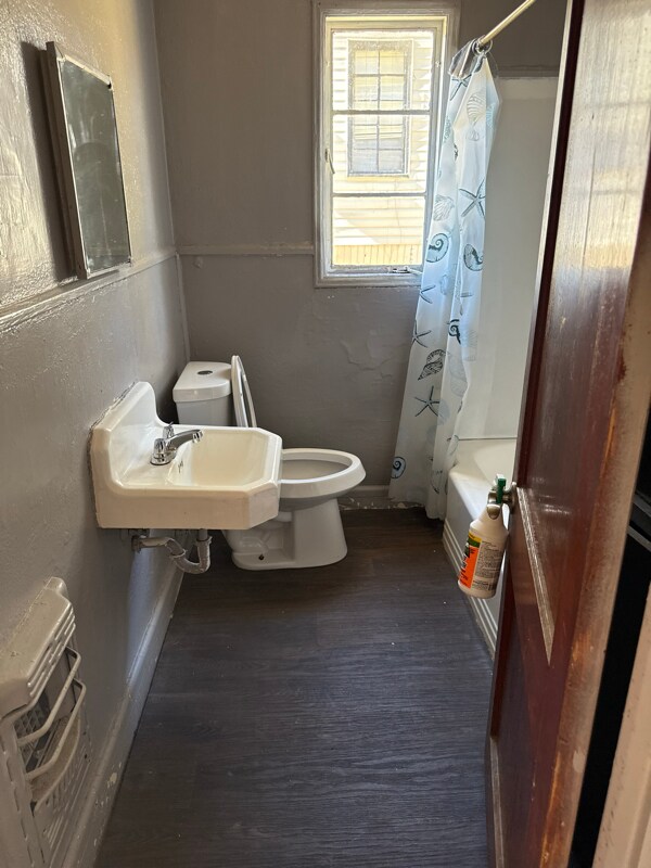 Building Photo - 3610 Ninock St