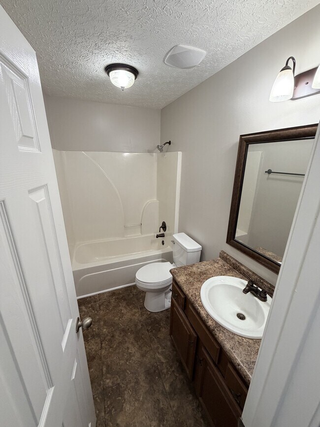 Building Photo - 207 Murfee Dr