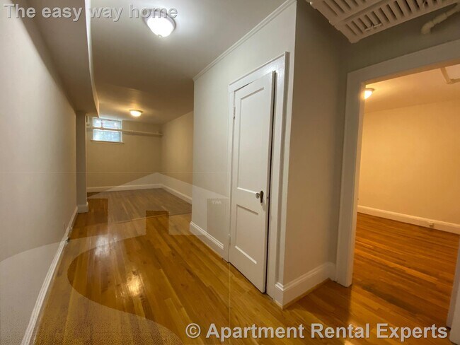 Building Photo - 285 Harvard St