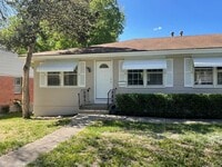 Building Photo - {731} Convenient Location + Full basement + 2 Car Tandem Garage