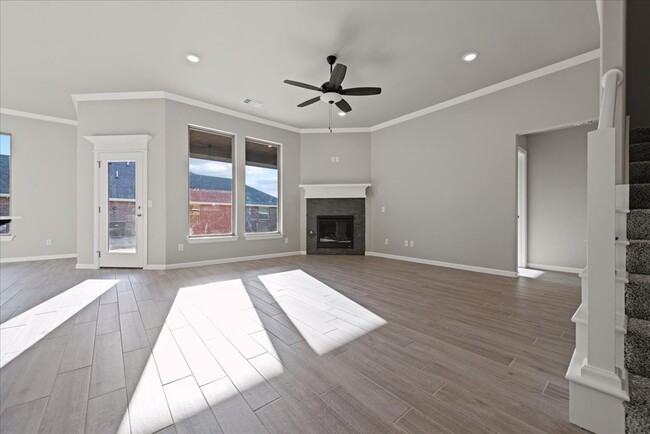 Building Photo - 5232 White Gold Ave