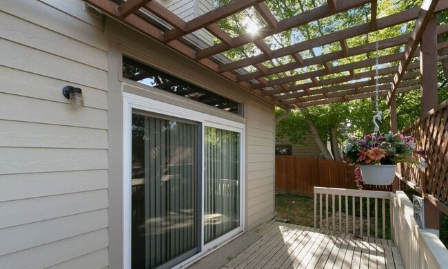 Building Photo - Available now! North Boulder home on Cul-de-Sac!