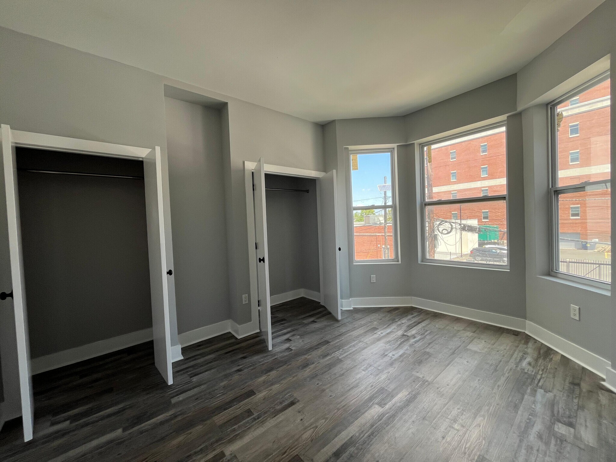Building Photo - 61 Orient Ave