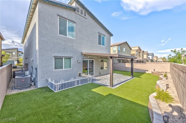 Building Photo - 4031 Beech Fern Ave
