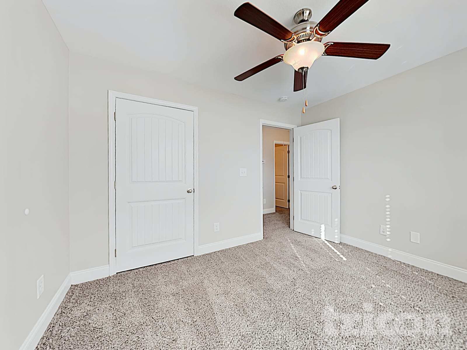 Building Photo - 513 Sourwood Dr