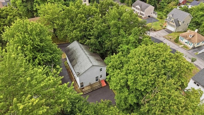 Building Photo - 33 Elwood Ave