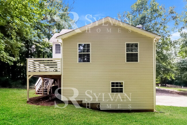 Building Photo - Coming HOME never felt so good!