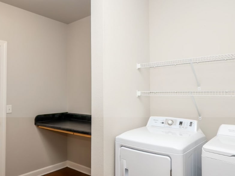 Building Photo - 1101 Molly Barr Rd