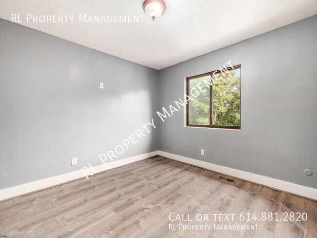 Building Photo - Beautiful 3 bedroom 1.5 bath condo in Wexmoor