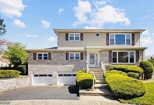 Building Photo - 26 Pilgrim Ct