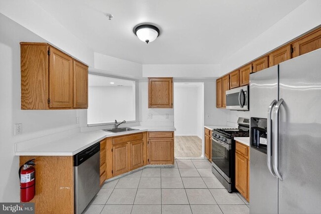 Building Photo - 1404 Wharton Rd