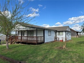 Building Photo - 851 S Jersey St