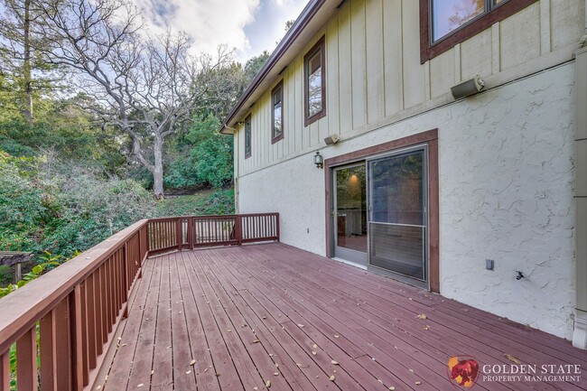 Building Photo - Spacious Los Altos Hills Home with Stunnin...