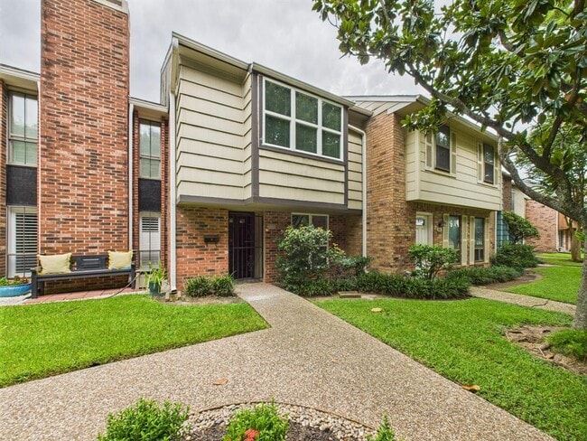 Building Photo - 9409 Fondren Rd