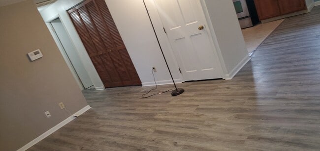 Building Photo - 1379 Terry Dr