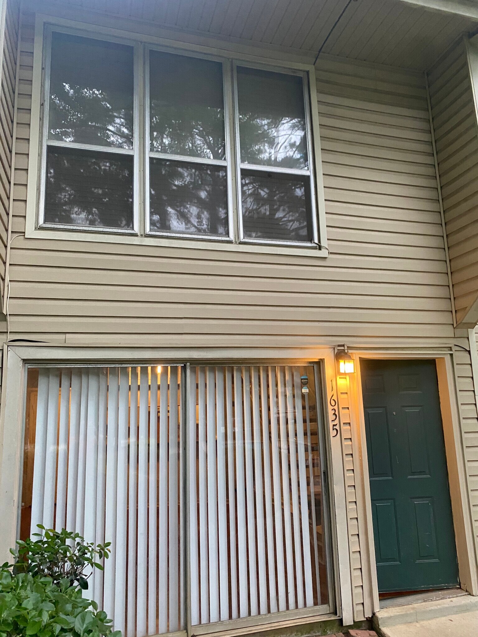 Building Photo - 1635 Quail Hollow Rd
