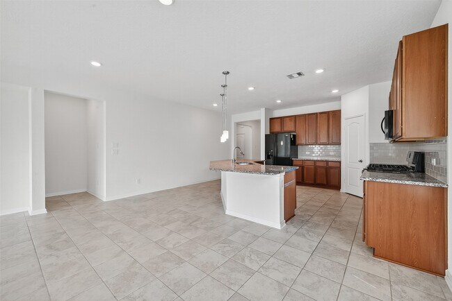 Building Photo - 25611 Reign Wayman Ct