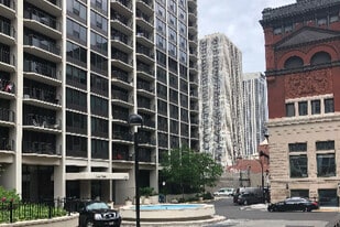 Building Photo - 1560 N Sandburg Ter