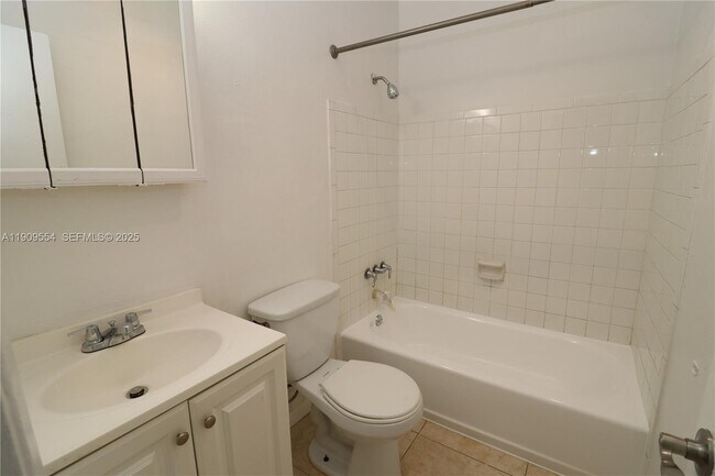 Building Photo - 1708 N 16th Ave