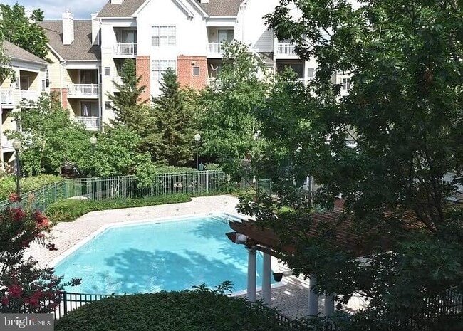 Building Photo - 2201 Westcourt Ln