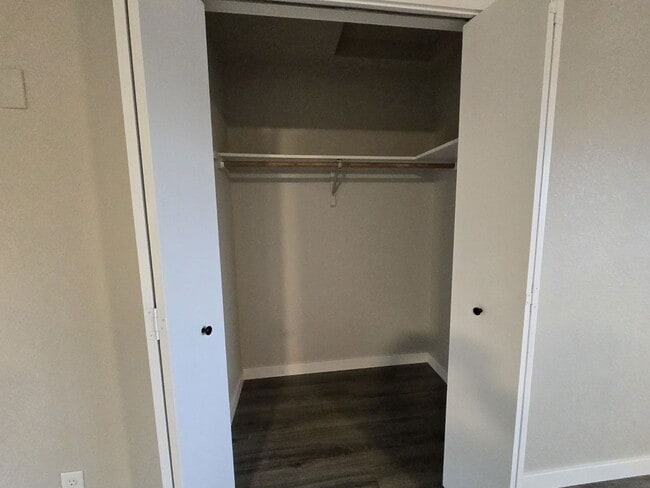 Building Photo - 2583 W Bradford Ct