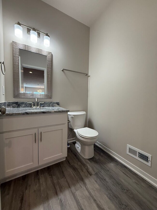 Building Photo - 7004 Claystone Dr