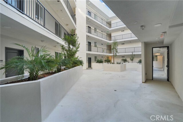 Building Photo - 8750 Sepulveda Blvd