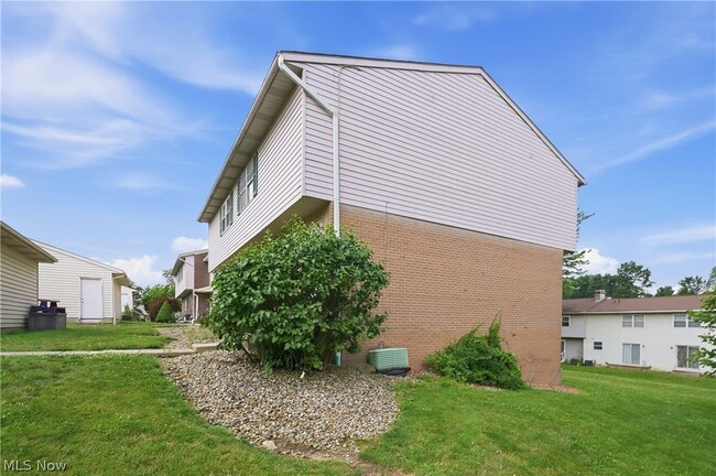 Building Photo - 1326 Aarons Way