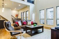Building Photo - 4921 Sage Hill Dr