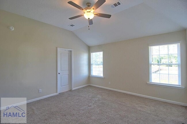 Building Photo - 260 Whippoorwill Wy NE