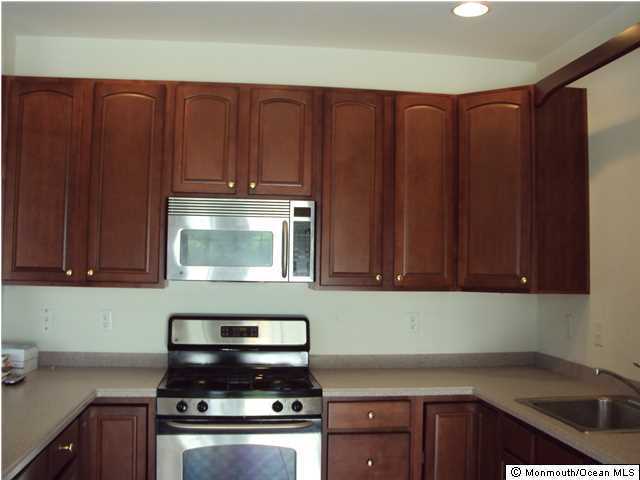 Building Photo - 6 Fells Dr