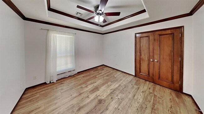 Building Photo - 9200 Stacy Lynn Ln