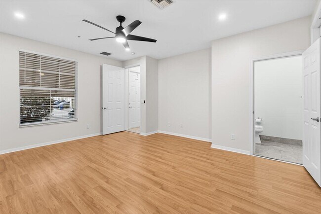 Building Photo - 1460 Corbison Point Pl