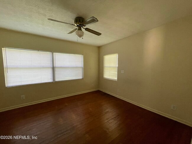 Building Photo - 3857 Carmona St