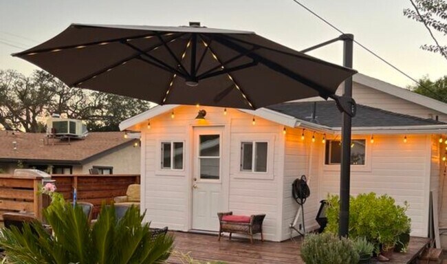 Building Photo - 2 bedroon 1 bath home